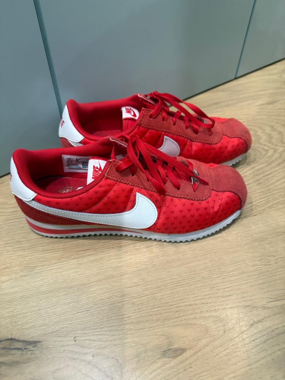 Nike Cortez red Low-Top Sneakers heart pattern